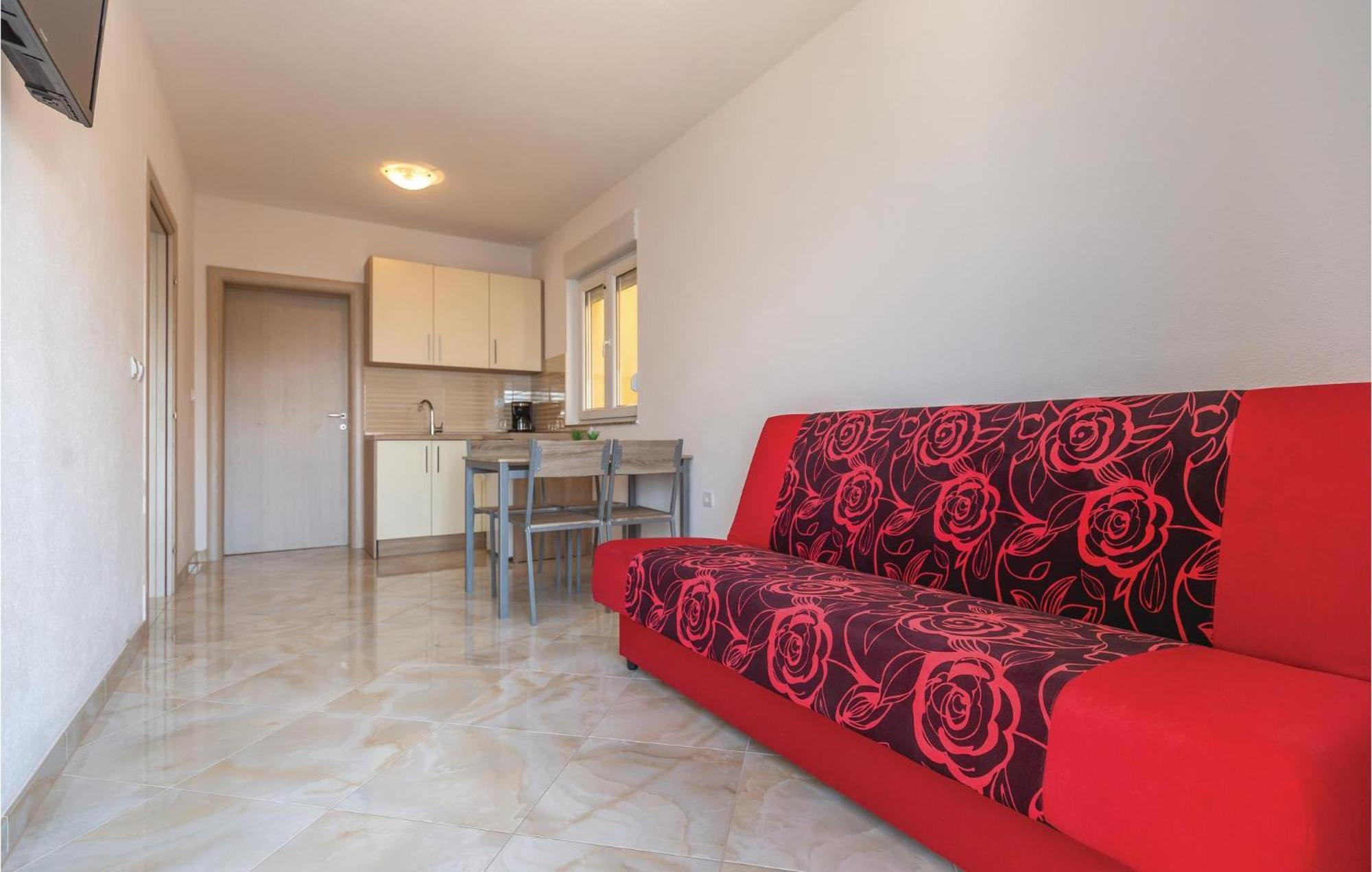 Nice Apartment In Krvavica With House Sea View エクステリア 写真