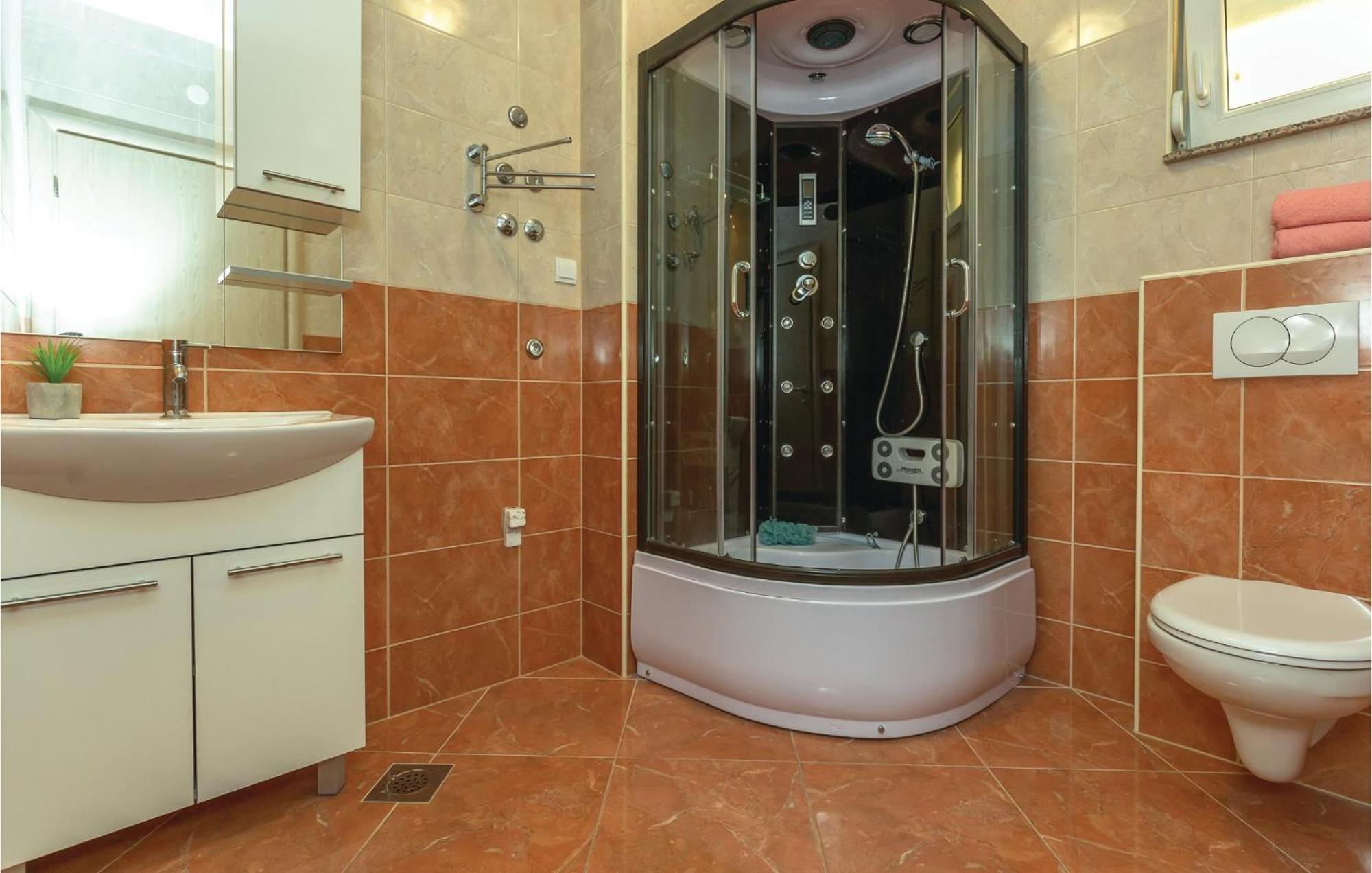Nice Apartment In Krvavica With House Sea View エクステリア 写真