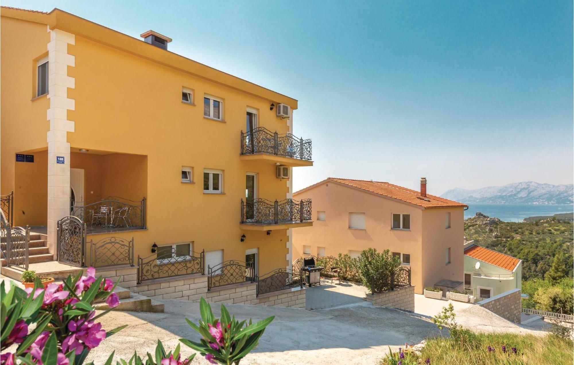 Nice Apartment In Krvavica With House Sea View エクステリア 写真