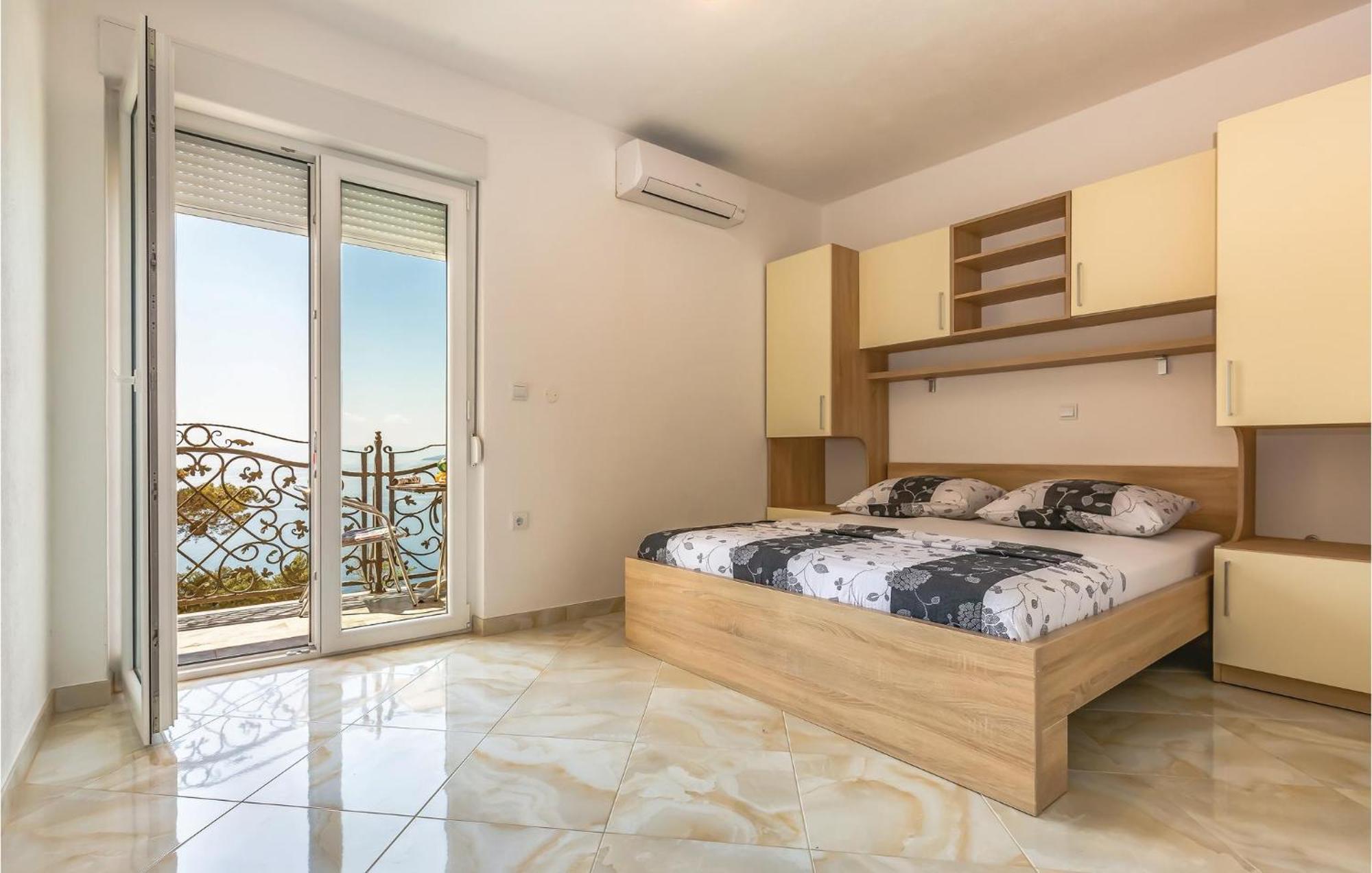 Nice Apartment In Krvavica With House Sea View エクステリア 写真