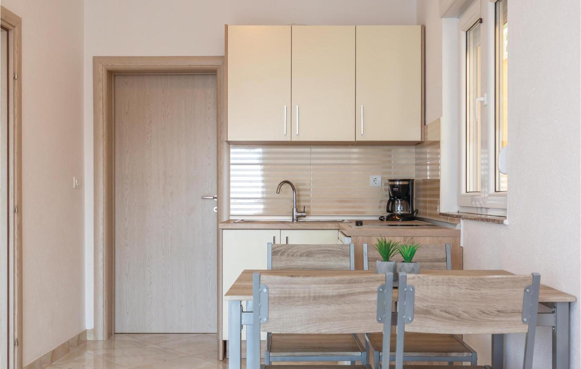 Nice Apartment In Krvavica With House Sea View エクステリア 写真